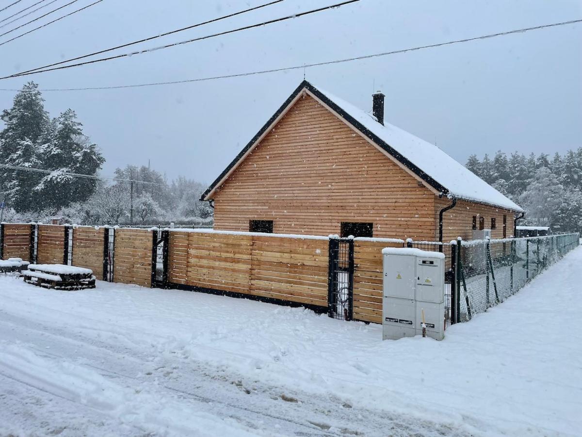 Chaloupka Rozarka 度假居 Česká Lípa